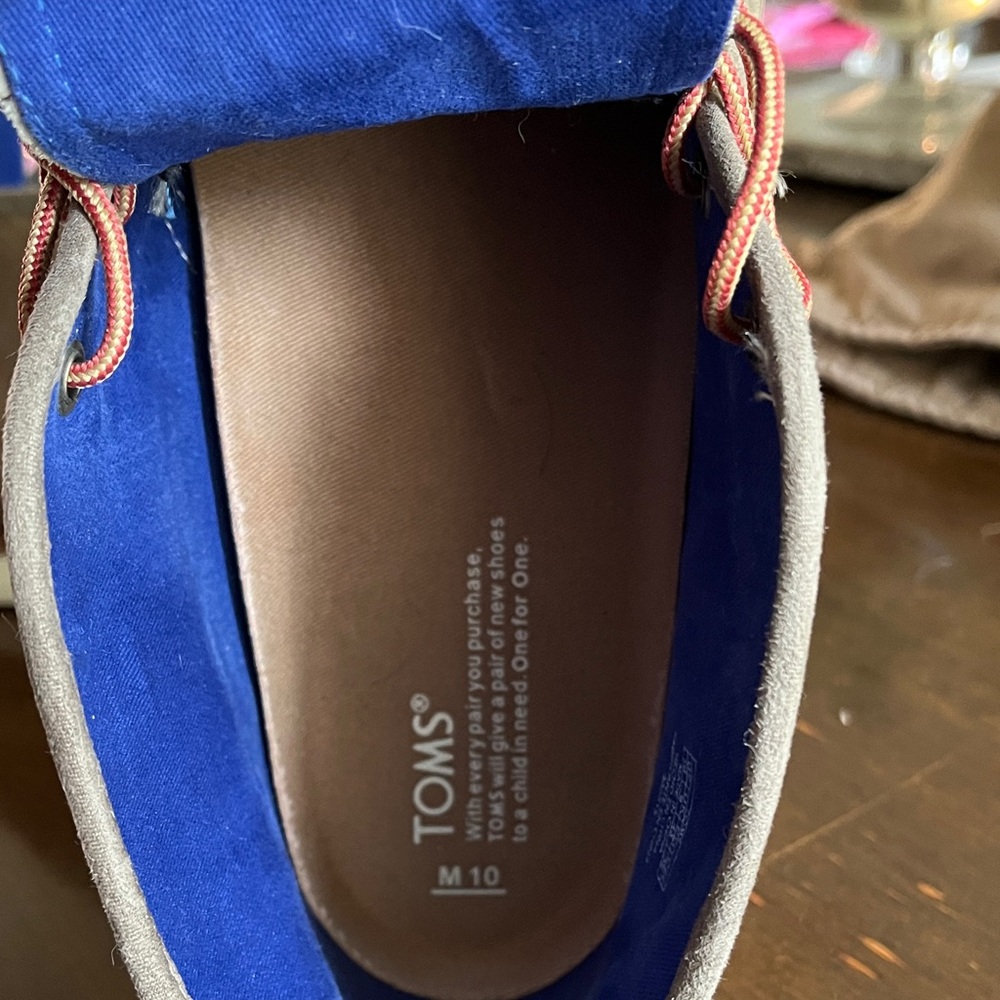 Toms Brown Suede Chukka Boots - Picture 4 of 6